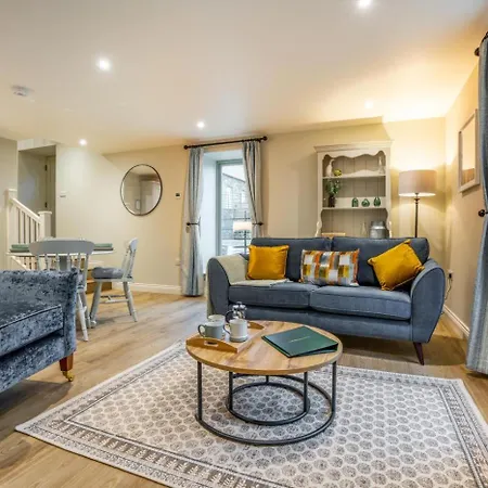 2 Bed In Oc-p34012