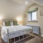 2 Bed In Oc-p34012 キャッスルトン