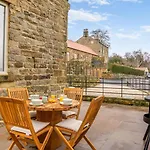 2 Bed In Oc-p34012 別荘 *