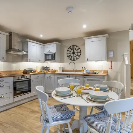 בית נופש 2 Bed In Oc-p34012 *