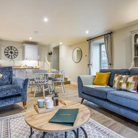 2 Bed In Oc-p34012 Holiday home