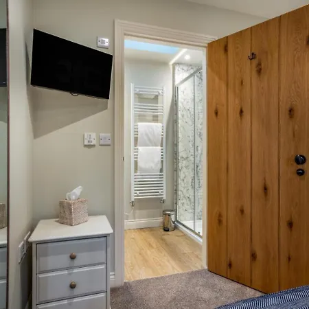 2 Bed In Oc-p34012 *