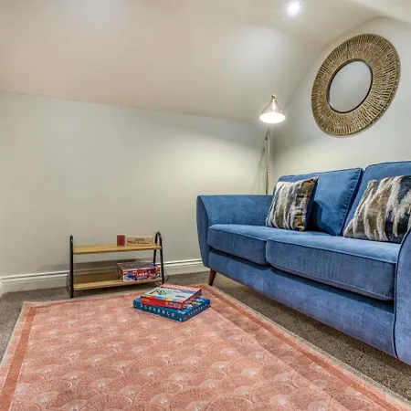 2 Bed In Oc-p34012 *