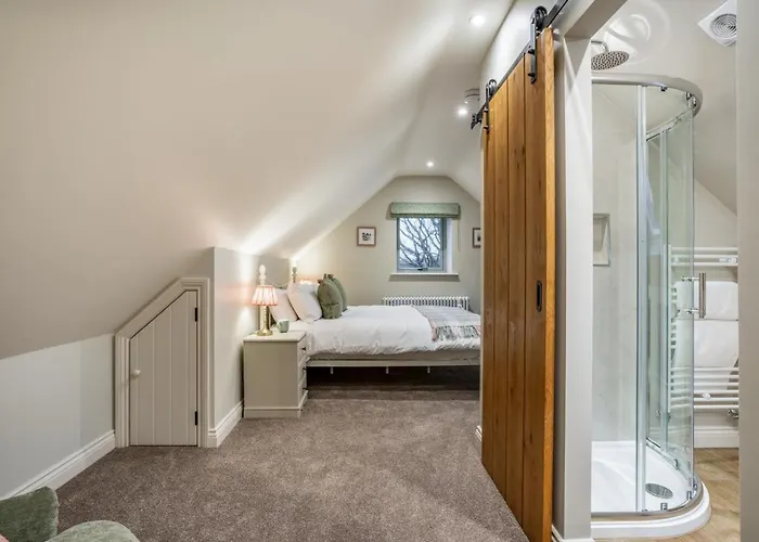 2 Bed In Oc-p34012 *